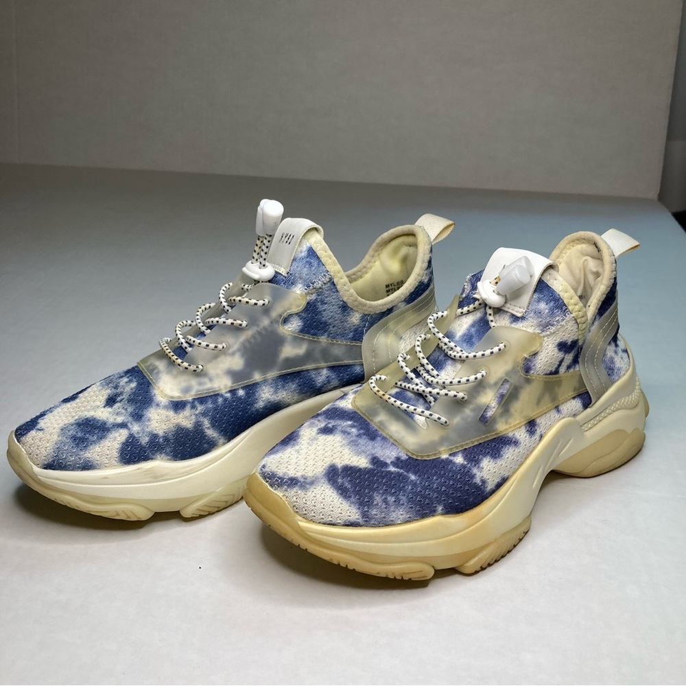 STEVE MADDEN NYSO PLATFORM CLOUD SNEAKERS